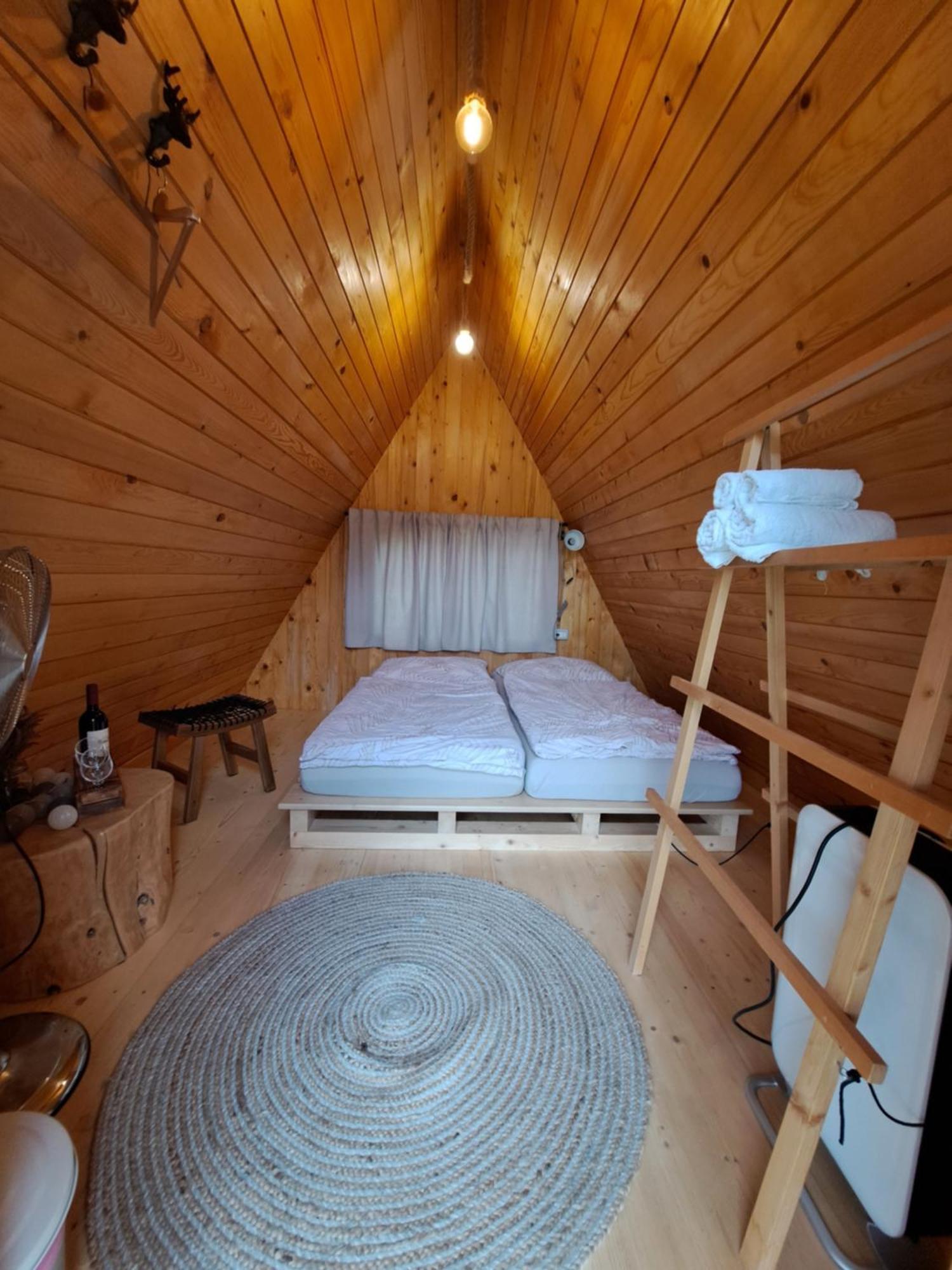 Puzman Farm Glamping Villa ราโดว์ลิตซา ภายนอก รูปภาพ