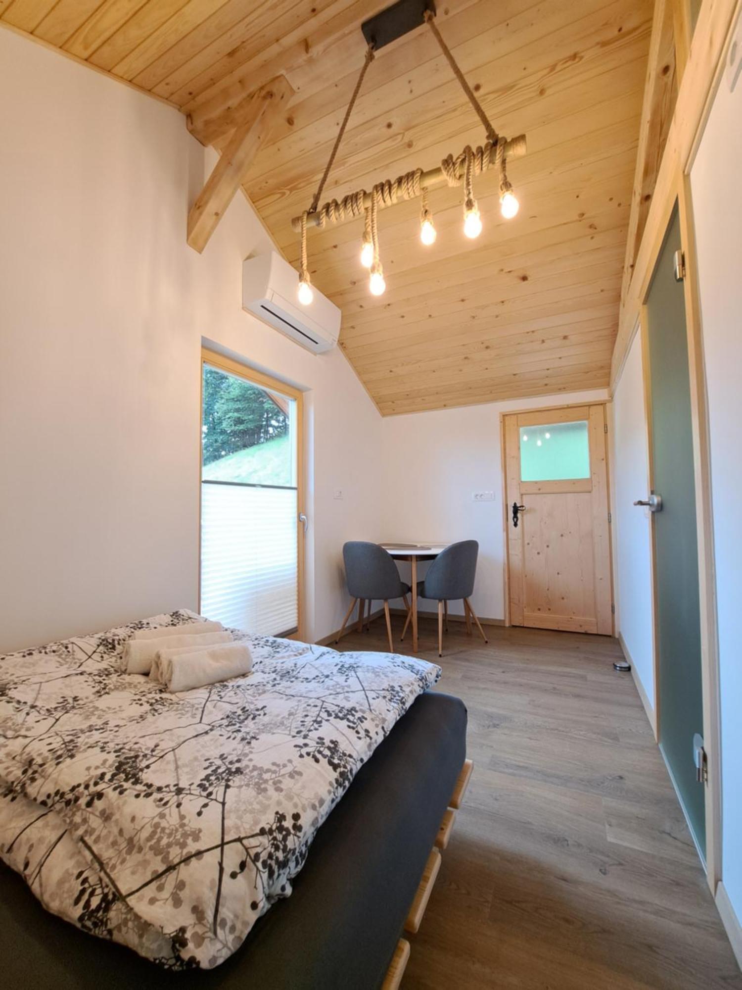 Puzman Farm Glamping Villa ราโดว์ลิตซา ภายนอก รูปภาพ